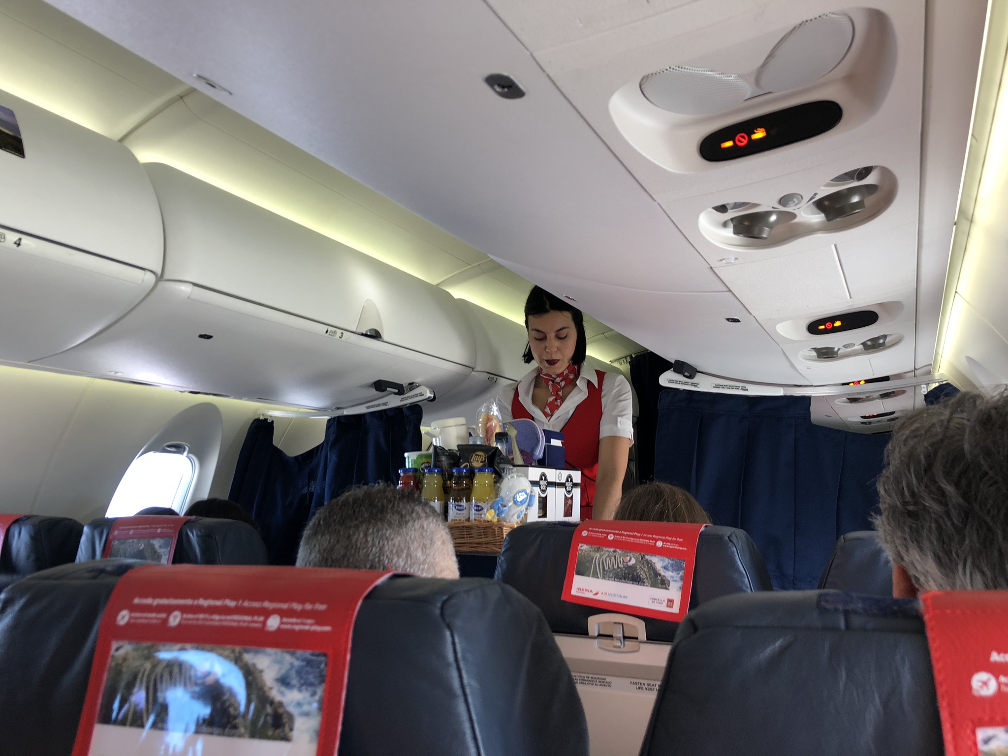 Volando entre Jerez y Madrid en el Pintoresco CRJ-1000 de Air Nostrum ( Express)